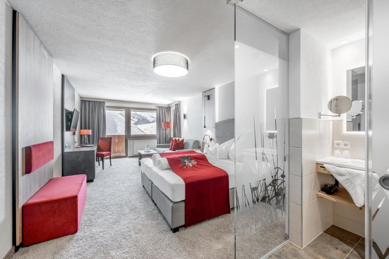 Burghotel Alpengluehn 오베르구르글 외부 사진
