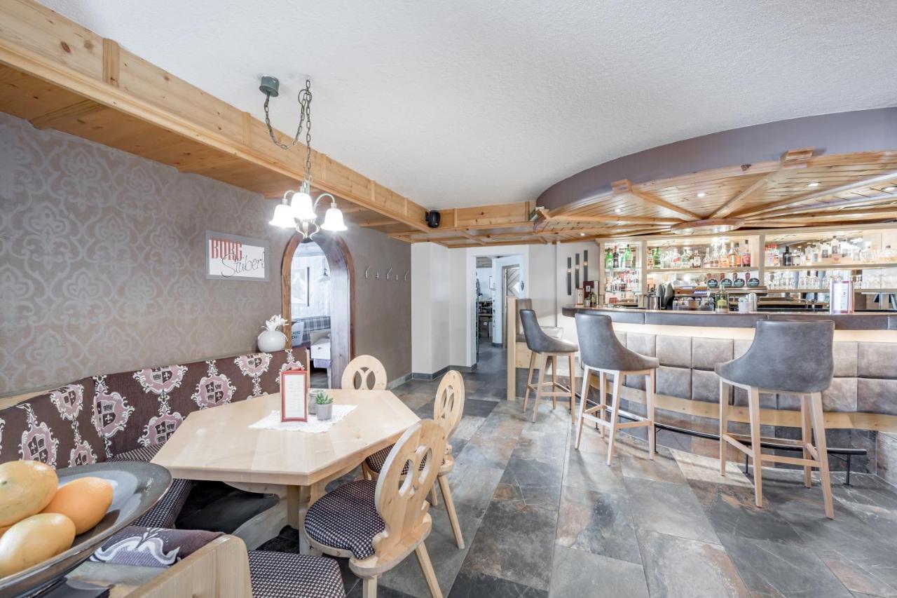Burghotel Alpengluehn 오베르구르글 외부 사진