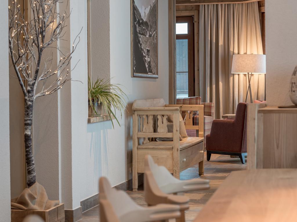 Burghotel Alpengluehn 오베르구르글 외부 사진