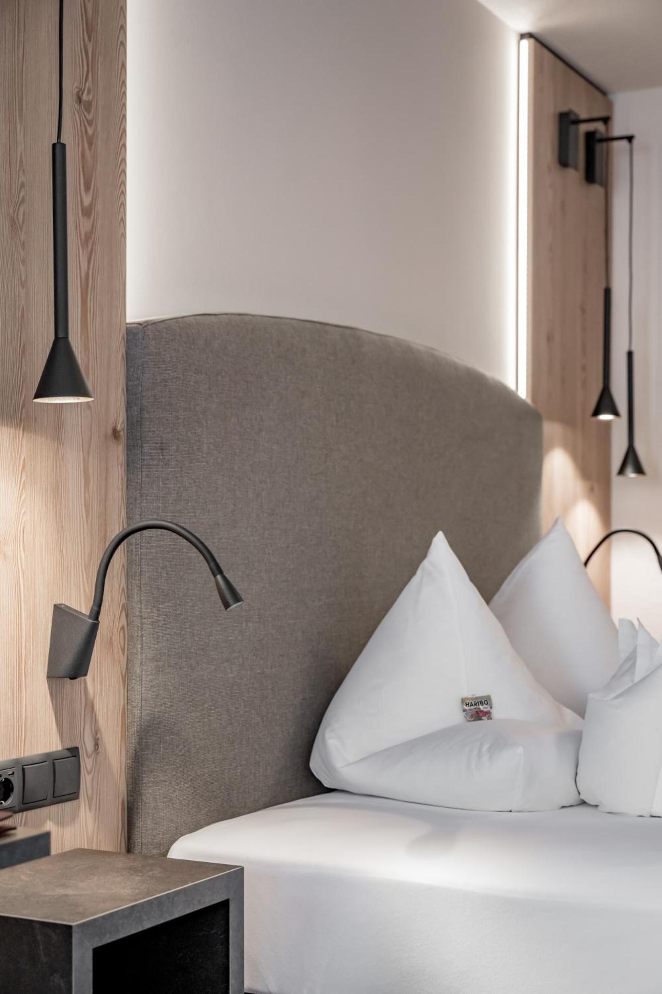 Burghotel Alpengluehn 오베르구르글 객실 사진