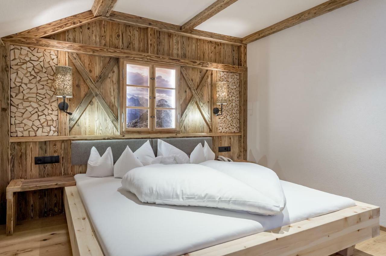 Burghotel Alpengluehn 오베르구르글 외부 사진